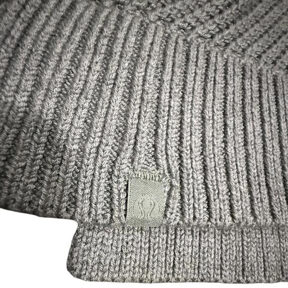 Gray Knit Zip-Up Poncho‎ Cape Women Lululemon softer still wrap M/L gray EUC - Picture 10 of 11